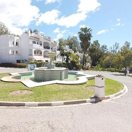 Del Parque Flats Le Village Marbella Golf Exterior photo