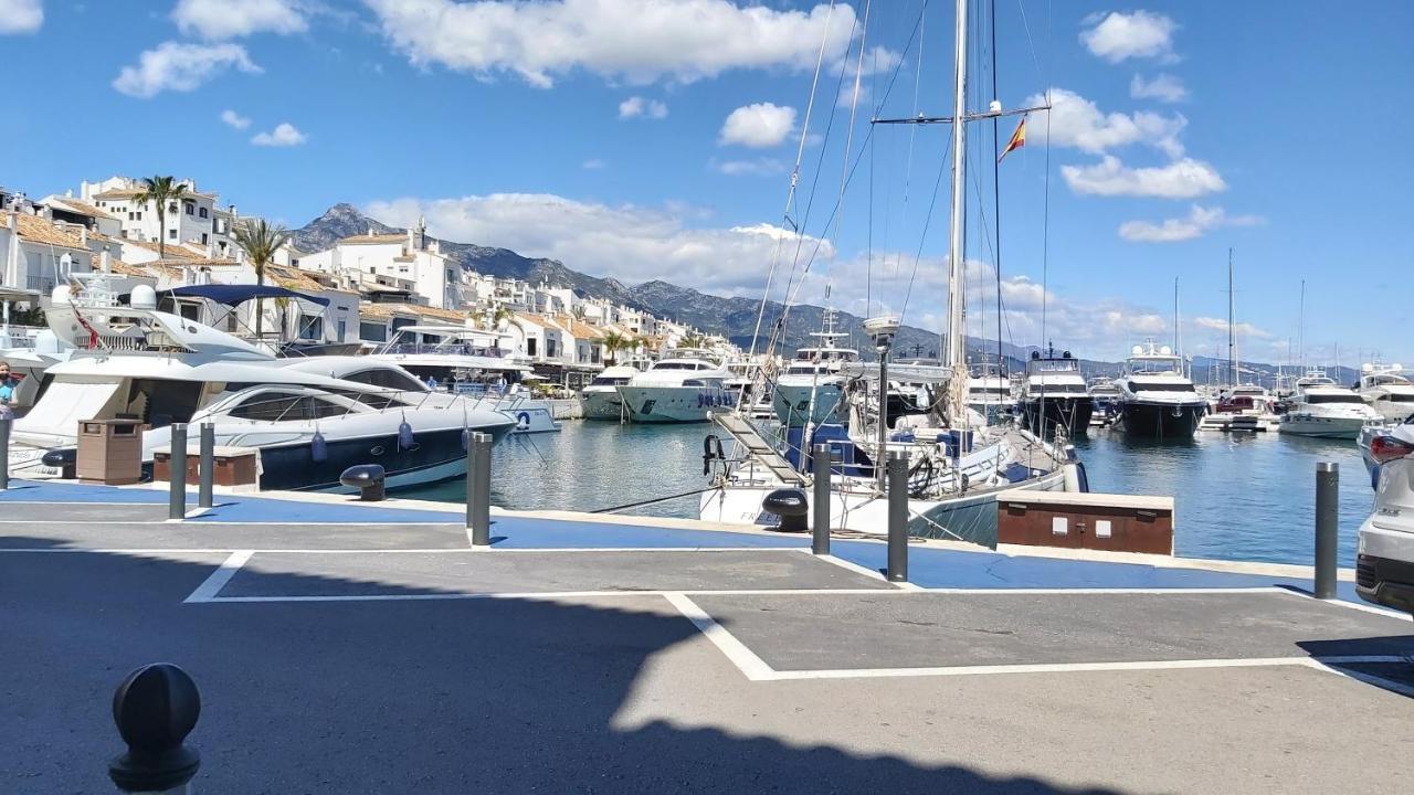 Del Parque Flats Le Village Golf Marbella